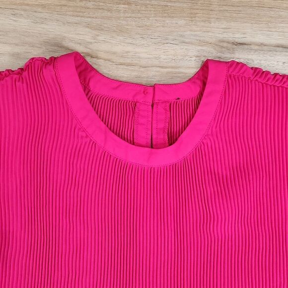 🔹️Anthropologie Adrianna Papell Fuchsia Pleated Short Flutter Sleeve Top Medium - Picture 6 of 12